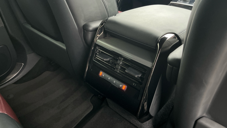 Land Rover Range Rover Sport 3.0 D300 Dynamic SE 5dr Auto Diesel Estate